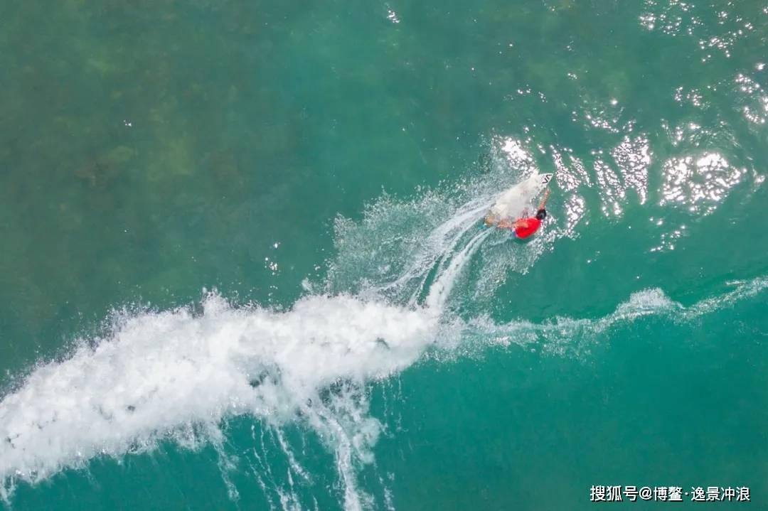 手机屏幕摔到漏液怎么办(手机漏液的屏幕能修复吗)游戏画面