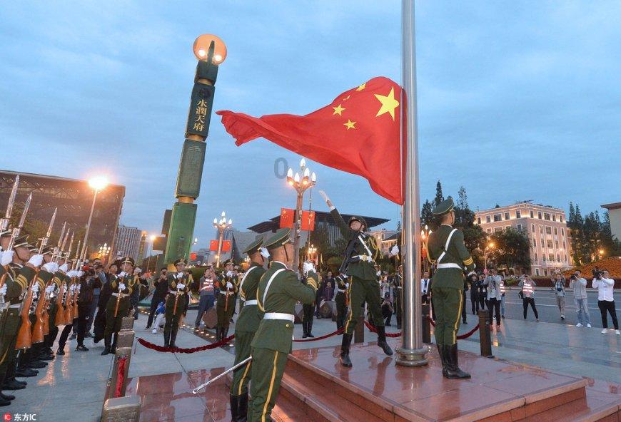 小萝莉泰国度假